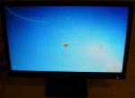 USED HP W2082A Computer Monitor GRADE C, LIGHT USE, THIN VERTICAL LINE Hot on Sale